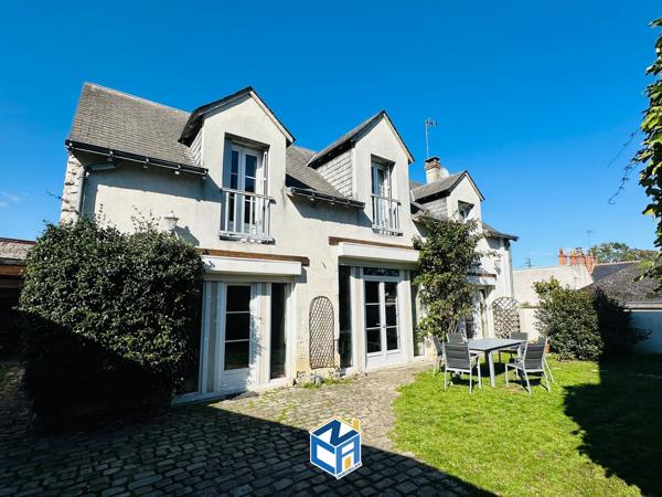 ENSEMBLE IMMOBILIER DE TROIS MAISONS AVEC 574M2 DE TERRAIN PROCHE TOUTES COMMODITÉS