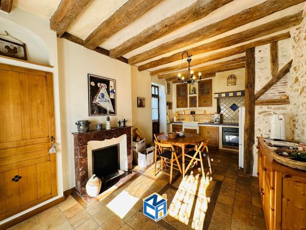 ENSEMBLE IMMOBILIER DE TROIS MAISONS AVEC 574M2 DE TERRAIN PROCHE TOUTES COMMODITÉS