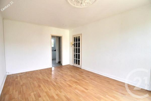 Appartement F4 à vendre  4 pièces - 63,45 m 2   CHATEAU THIERRY  - 02