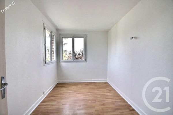 Appartement F4 à vendre  4 pièces - 63,45 m 2   CHATEAU THIERRY  - 02