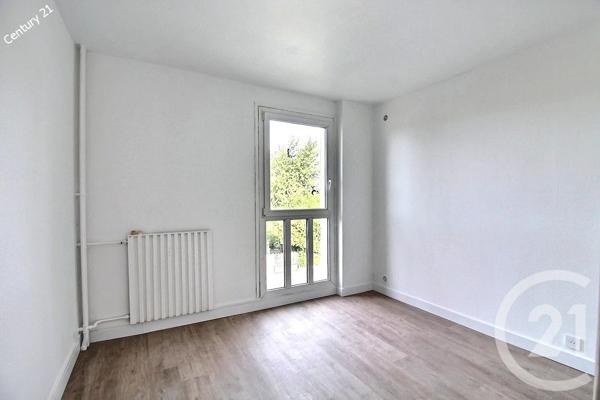 Appartement F4 à vendre  4 pièces - 63,45 m 2   CHATEAU THIERRY  - 02
