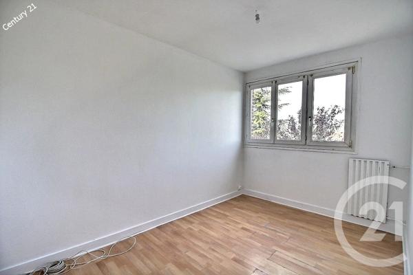 Appartement F4 à vendre  4 pièces - 63,45 m 2   CHATEAU THIERRY  - 02