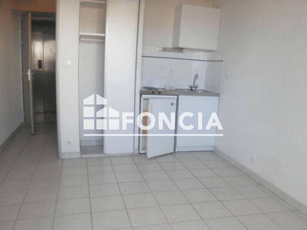 Location Studio 18.36 m² - 21 RUE GOUDARD Marseille 13005