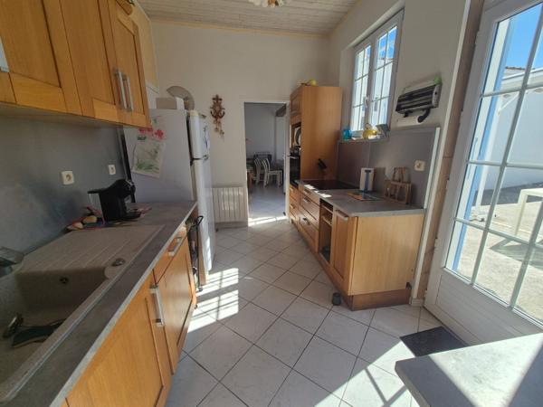 Maison 6 pièce(s) 4 chambre(s) 140 m²