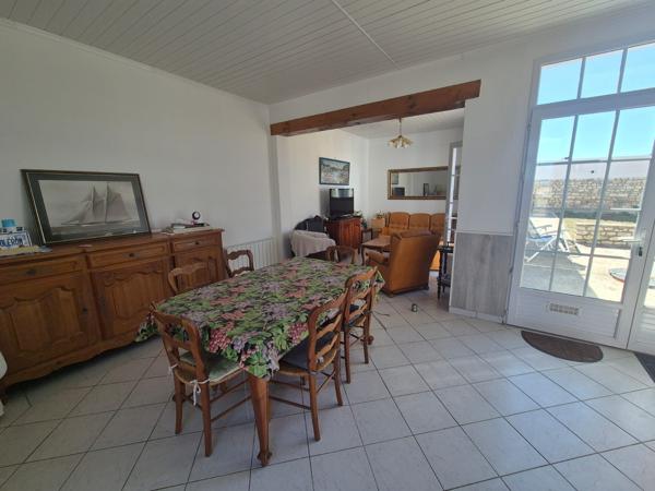 Maison 6 pièce(s) 4 chambre(s) 140 m²