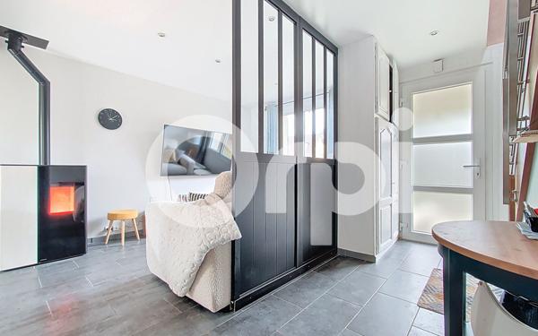 Maison à vendre    4 pièces •  Longueil-Sainte-Marie