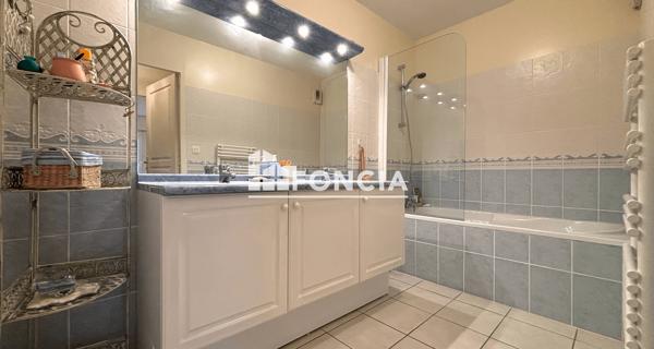 À vendre Appartement 3 pièces 84.79 m² - Vannes 56000