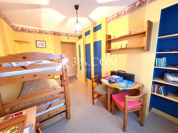 Maison 10 pièce(s) 7 chambre(s) 186 m²