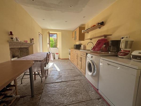 LARREY (21) Maison de village de 80m² avec terrain clôt de 350m² proche de Châtillon sur Seine Larrey (21330)