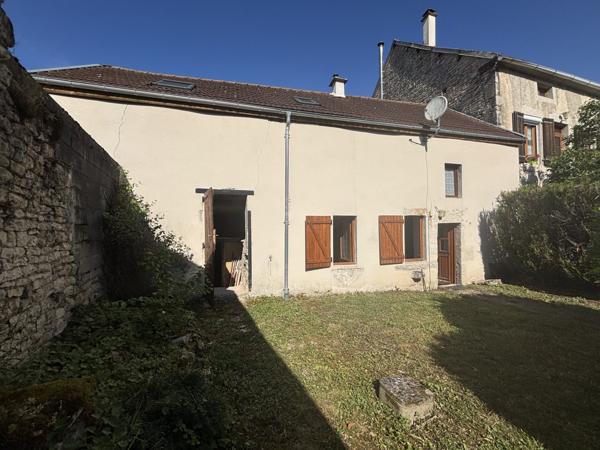 LARREY (21) Maison de village de 80m² avec terrain clôt de 350m² proche de Châtillon sur Seine Larrey (21330)