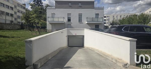 Parking à vendre 24 m² Saint-Cyr-l'École