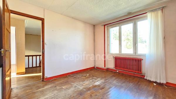 Maison familiale à vendre à Trégunc 103 m² Sous-sol complet Grand terrain Proche plages et commodités