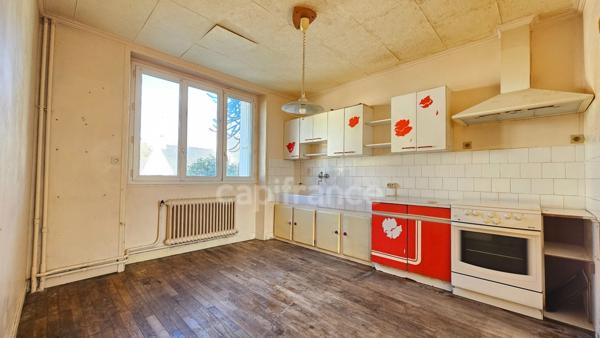 Maison familiale à vendre à Trégunc 103 m² Sous-sol complet Grand terrain Proche plages et commodités
