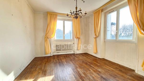 Maison familiale à vendre à Trégunc 103 m² Sous-sol complet Grand terrain Proche plages et commodités