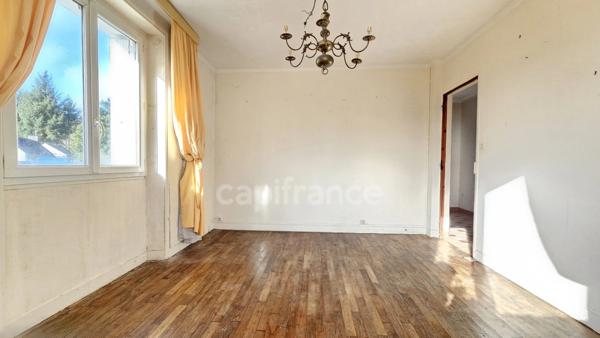 Maison familiale à vendre à Trégunc 103 m² Sous-sol complet Grand terrain Proche plages et commodités