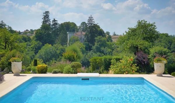 PROPRIETE D’EXCEPTION DE 455 M² SUR UN TERRAIN DE 3 628 M²