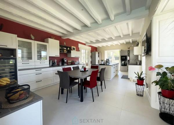 PROPRIETE D’EXCEPTION DE 455 M² SUR UN TERRAIN DE 3 628 M²