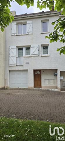 Maison 5 pièces de 92 m² à Saint-Jean-de-la-Ruelle (45140)