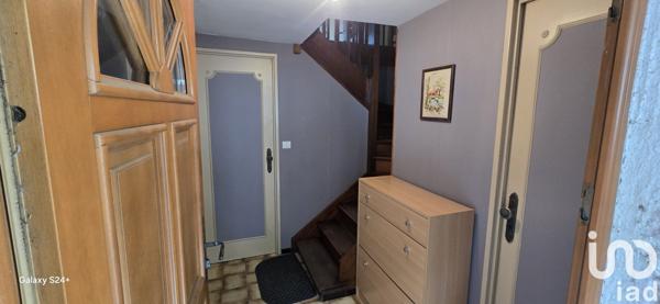 Maison 5 pièces de 92 m² à Saint-Jean-de-la-Ruelle (45140)
