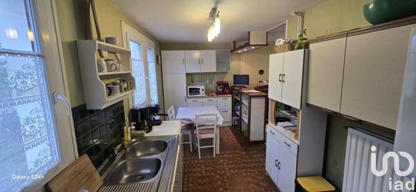 Maison 5 pièces de 92 m² à Saint-Jean-de-la-Ruelle (45140)