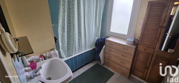 Maison 5 pièces de 92 m² à Saint-Jean-de-la-Ruelle (45140)