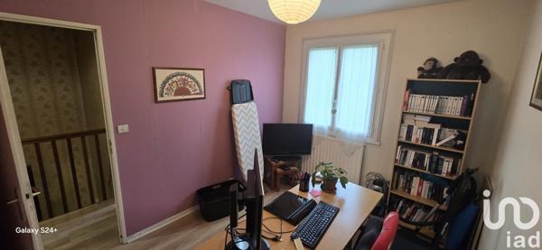 Maison 5 pièces de 92 m² à Saint-Jean-de-la-Ruelle (45140)