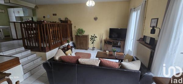 Maison 5 pièces de 92 m² à Saint-Jean-de-la-Ruelle (45140)