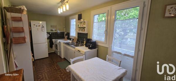 Maison 5 pièces de 92 m² à Saint-Jean-de-la-Ruelle (45140)