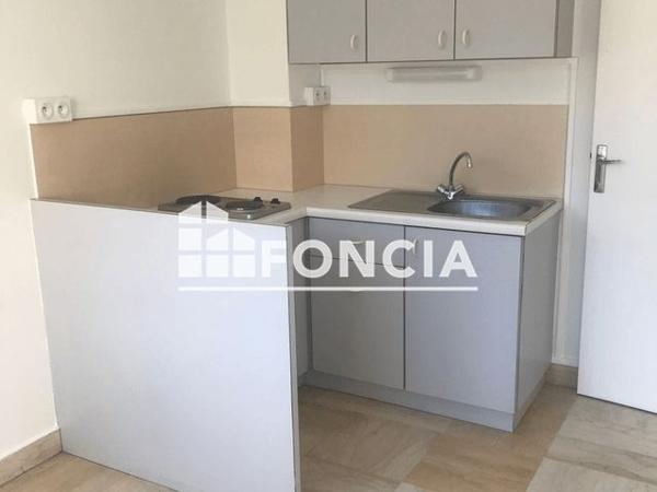 Location Studio 27.72 m² - LE FRANCE Chambery 73000