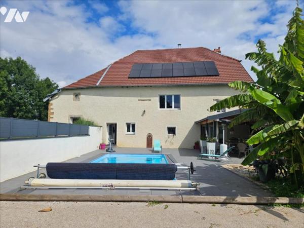 Propriété parfait état avec piscine sur terrain 1560 m²