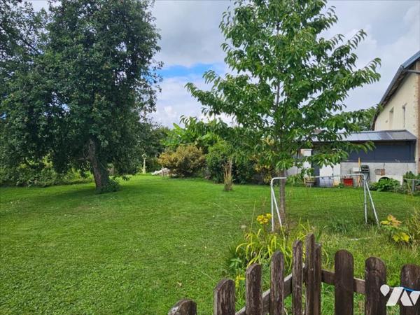 Propriété parfait état avec piscine sur terrain 1560 m²