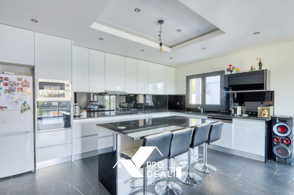 Maison individuelle à vendre, 5 pièces - Saint-Maurice-de-Gourdans 01800