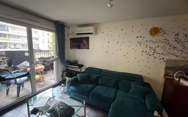Appartement à vendre    1 pièce • 43 m2 Marseille 10