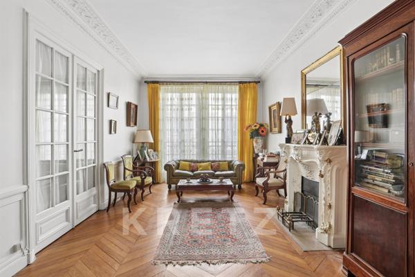 À deux pas du Parc Monceau – Appartement haussmanien de 136 m² au cœur de la Plaine Monceau
