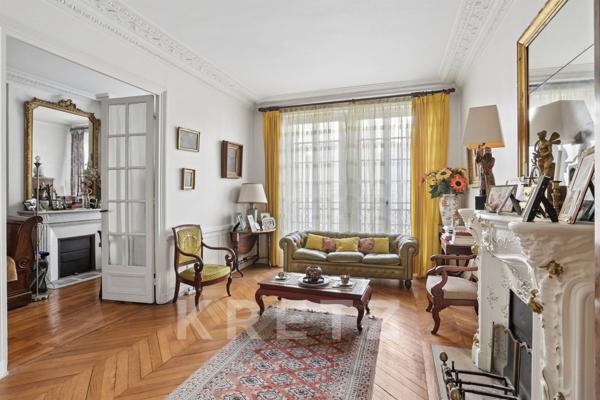À deux pas du Parc Monceau – Appartement haussmanien de 136 m² au cœur de la Plaine Monceau