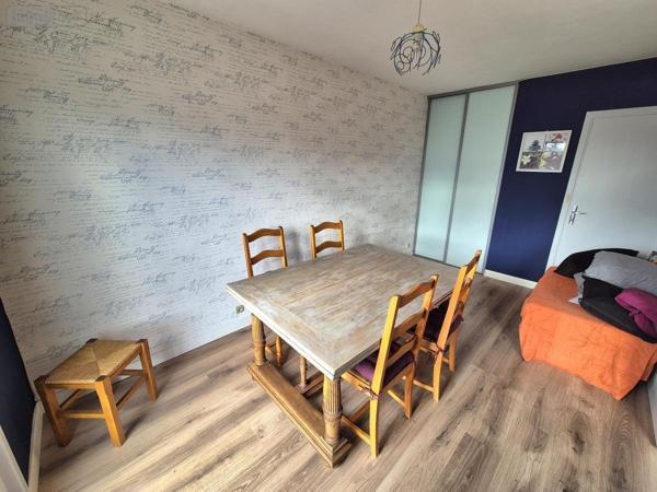 Appartement à vendre à Saint-André-les-Vergers dans l'Aube (10120), ref : 10043-359