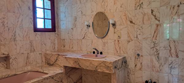 Robion (84440) MAISON EN CAMPAGNE