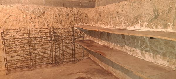 Robion (84440) MAISON EN CAMPAGNE