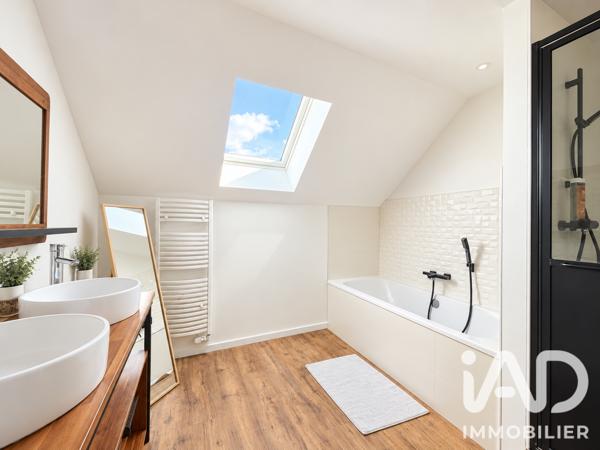Maison à vendre 7 pièces 195 m² Nazelles-Négron