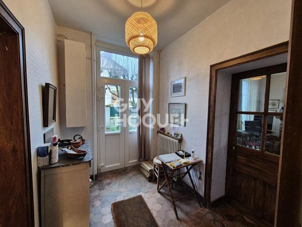 Maison Pourrain 7 pièce(s) 170 m2