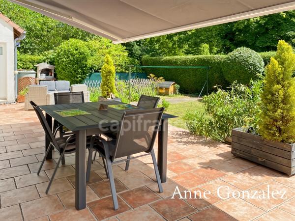 SAINT JEAN DE BRAYE, à vendre belle maison familiale de170 m2 avec jardin paysager clos dans un environnent calme et privilégié proche des toutes les commodités