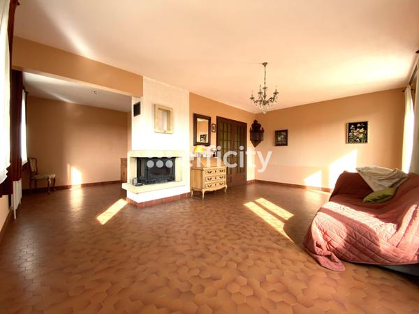 Maison 5 pièces - 131 m² Exclusivité efficity