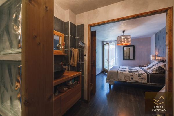 Champagny-en-Vanoise (73350) ACHAT-VENTE BEL APPARTEMENT DANS MAISON-CHALET 73350 CHAMPAGNY EN VANOISE LA PLAGNE LES ARCS