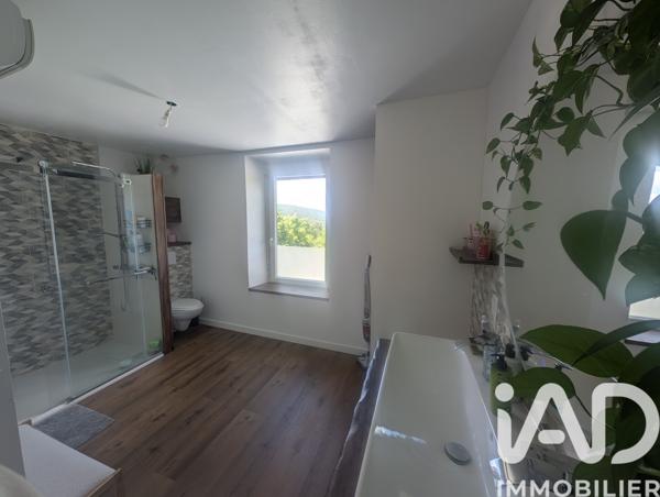Maison à vendre 8 pièces 137 m² Oyonnax