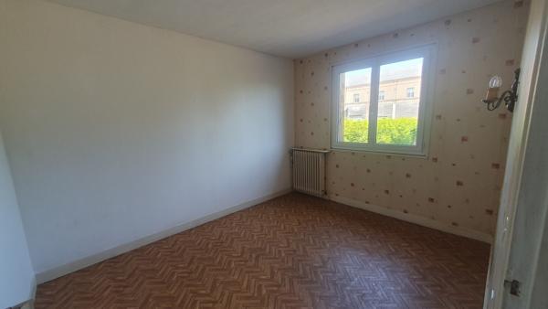 PAVILLON SUR SOUS-SOL COMPLET YVETOT PROCHE ECOLE ET CENTRE 157 000 €