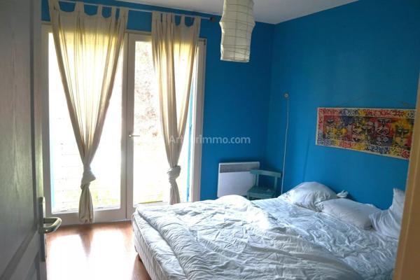 Vente                                                      Maison
                        
                     3 pièces                      77 m2                     à Castellane