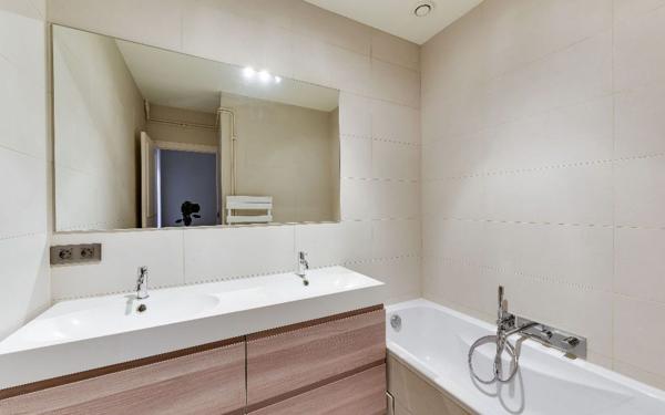 Appartement à louer    4 pièces • 156,57 m2 Lyon 5