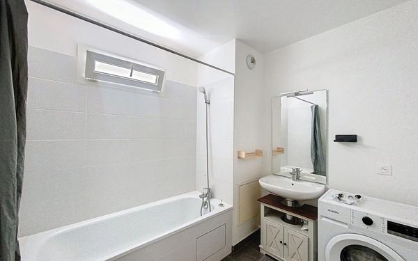 Appartement à louer    3 pièces • 59,86 m2 Trappes