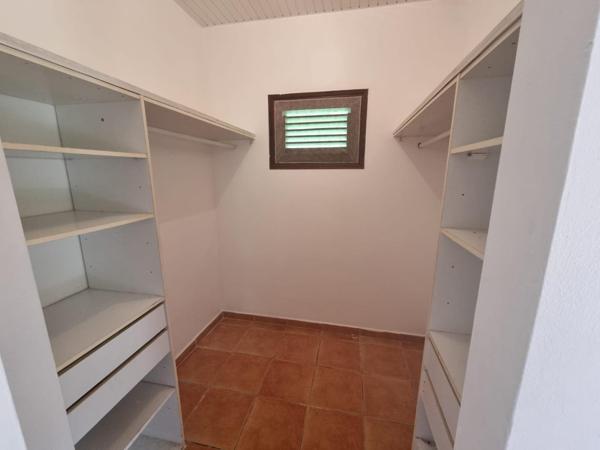 MAISON FAMILIALE IDÉALE - SECTEUR TRÈS RECHERCHÉ RAVINE TOUZA (entre DIDIER et SCHOELCHER)