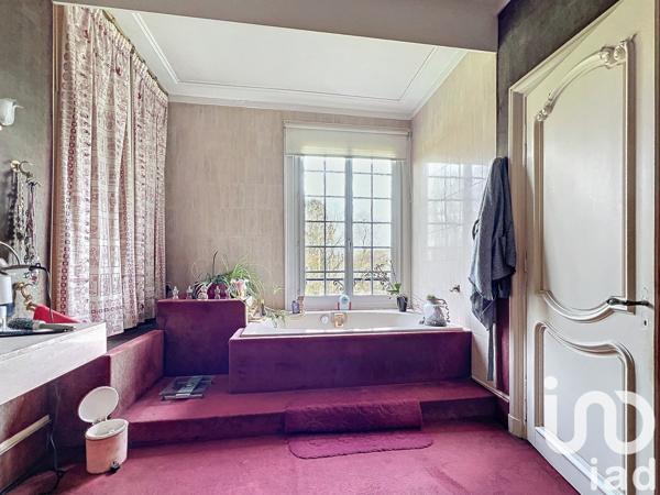 Demeure 14 pièces de 422 m² à Saint-Jean-du-Cardonnay (76150)